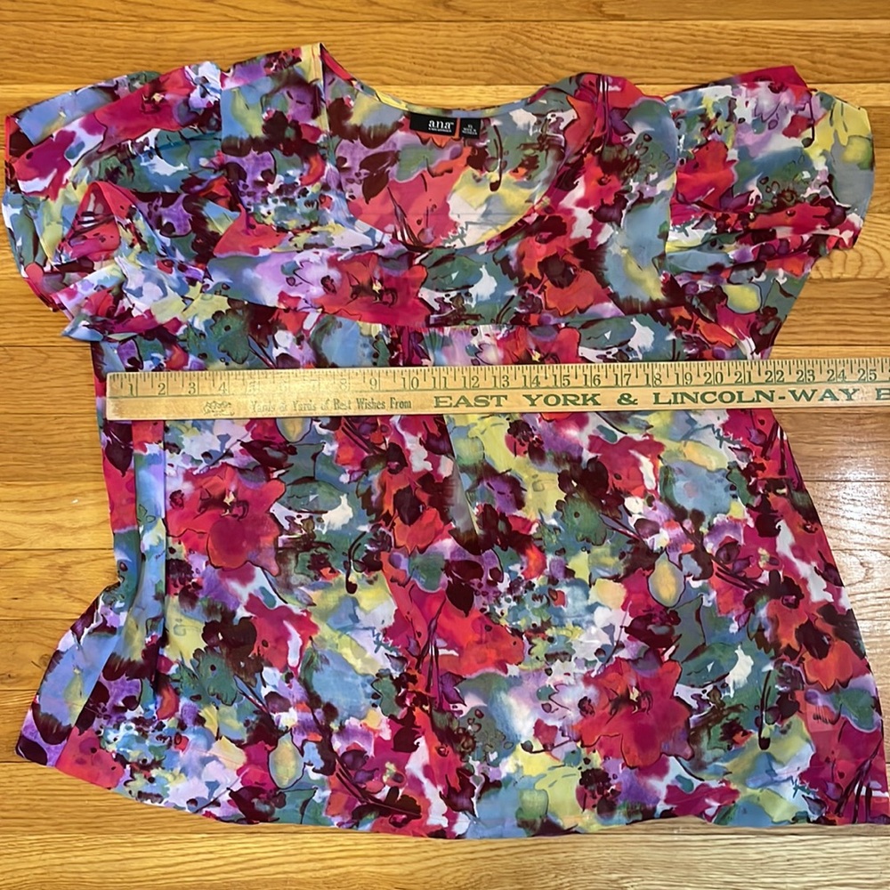 a.n.a. Womens XL Sheer Blouse Flutter Sleeve Abstract Floral Design - Picture 6 of 9